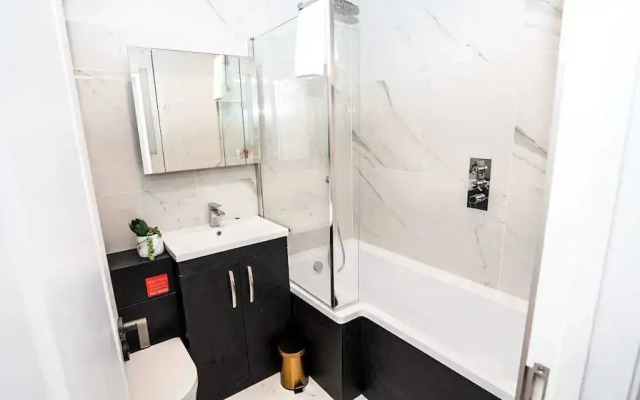 4-Bed 3-Bath Haven Perfect for 8 Guests
