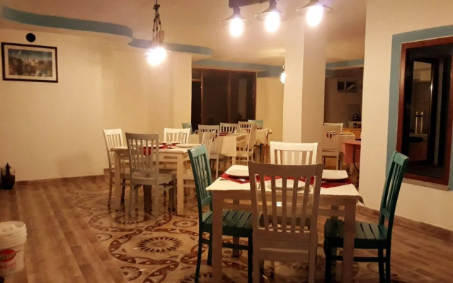 Ada Keki̇ği̇ Pansi̇yon