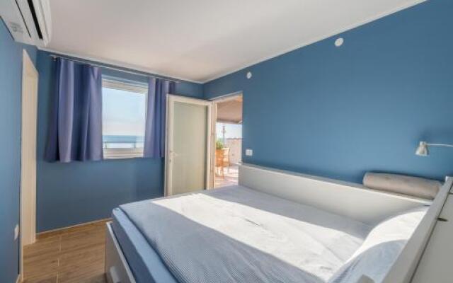Riba Apartment