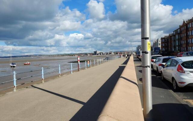 2 bed Apartment 5min From sea in Bare Morecombe