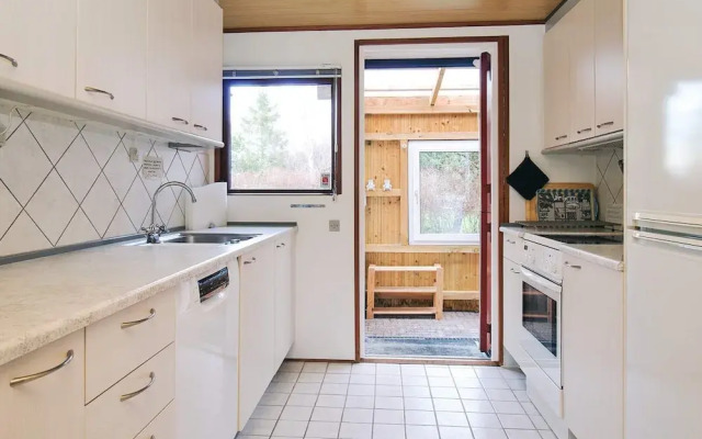 6 Person Holiday Home in Store Fuglede-by Traum