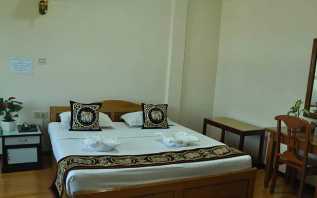 Golden City Crown Hotel
