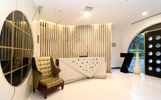 The Toy Hotel