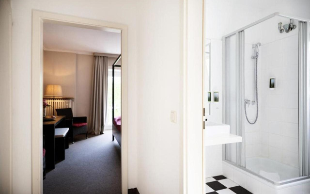 Hotel Dieksee - Collection by Ligula