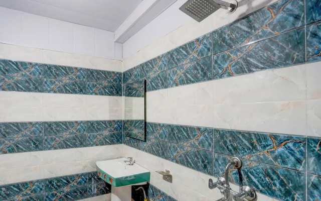 Hotel Downtown Noida Sector 15