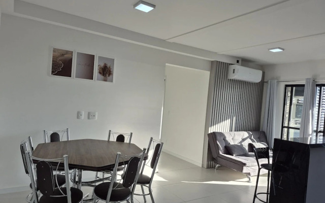 Skyline Comfort Club - Azul Celeste