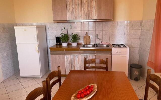 Apartments Ivan - 60m from the sea