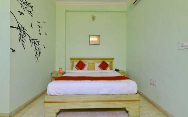 OYO 8051 Hotel Don Jon