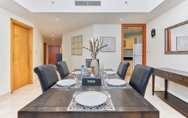 bnbme | Damac Waves Tower | 3 + Maids