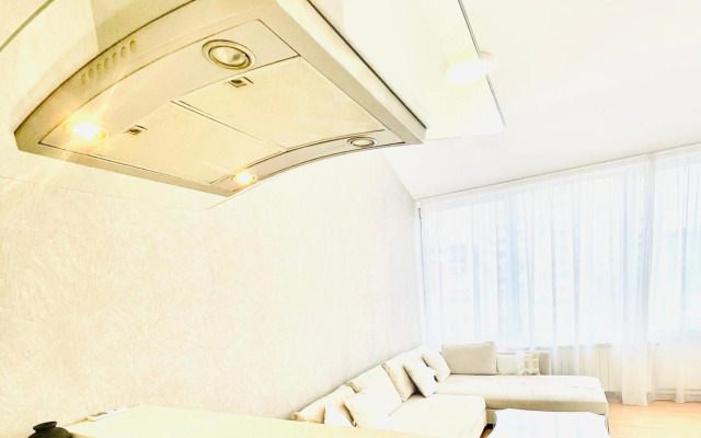 Stan sa divnim pogledom, garažom i terasom