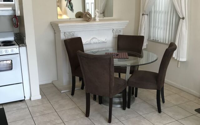 Beachside Gardens Suites