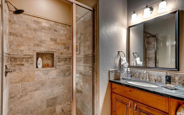 White Cloud Home #487