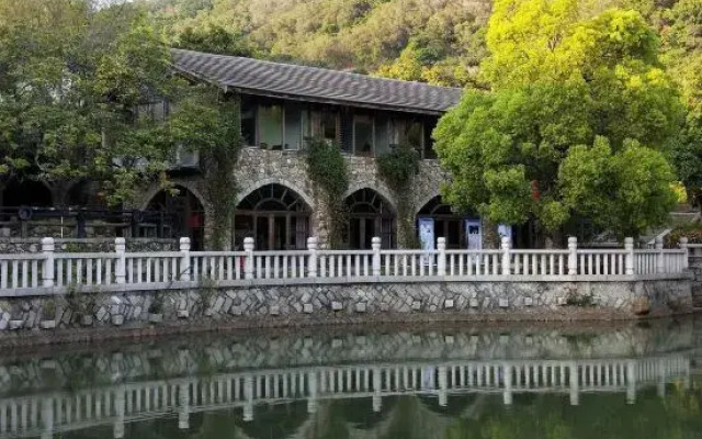 Zhuyang Shanfang Inn