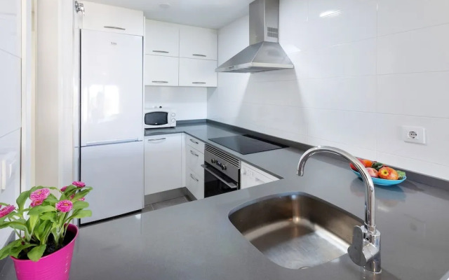 Happy in Oliva With 1 Bedrooms and 1 Bathrooms