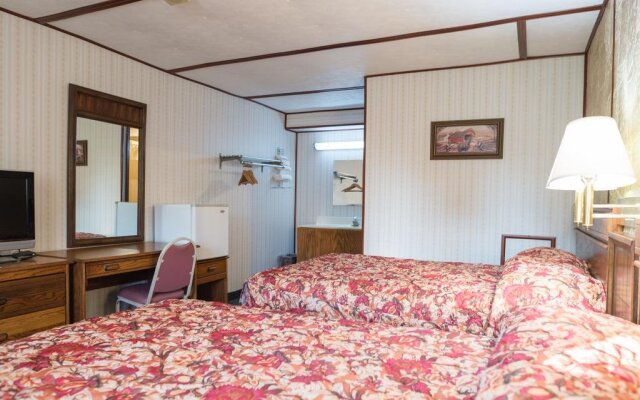 Dutch Treat Motel