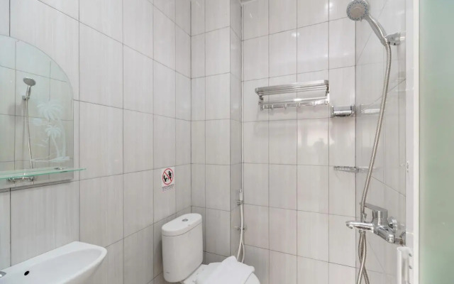 Kost M25 Hostel by Reddoorz