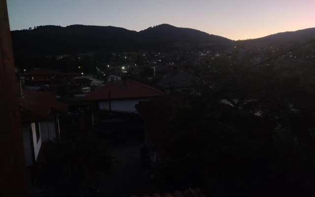 Тороманова къща