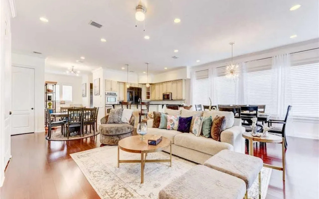 Sea Star Palace - Six Bedroom Home