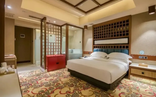 Vyluk J Hotel South Asian Garden Dianchi