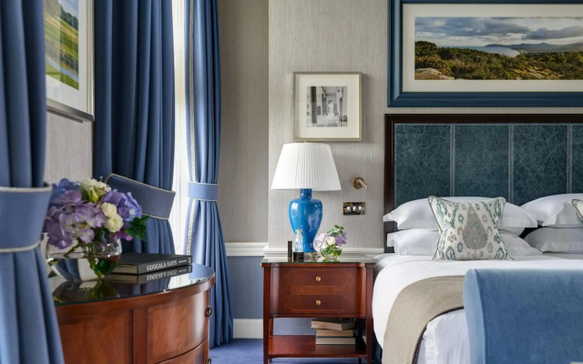 The Shelbourne, Autograph Collection