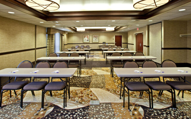 Holiday Inn Express & Suites Seymour by IHG