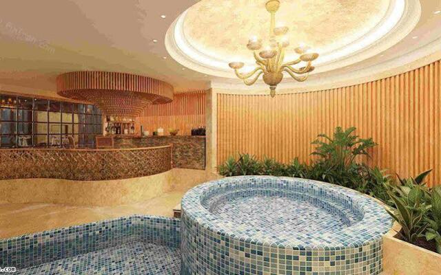 Wisteria Grand Hotel