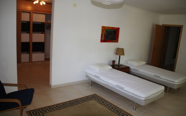 Villa Near Óbidos With Private Pool