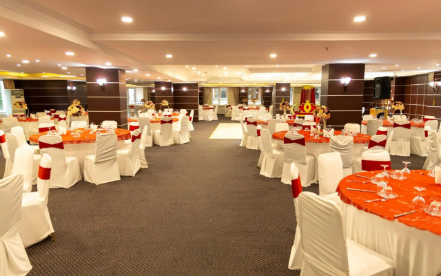 MCG Marble Hotel