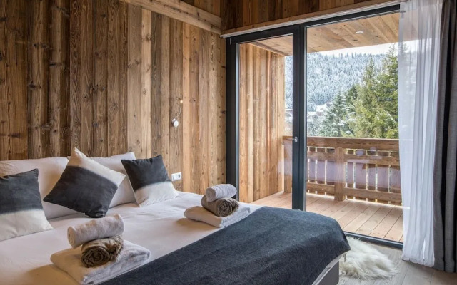 Chalet Le Rouge Morzine - By EMERALD