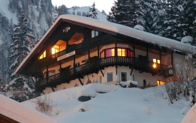 Ferienwohnung Pension Tirol