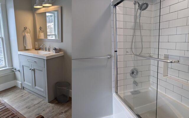 Inn at Starlight Lake & Restaurant