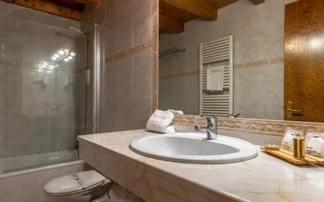 Aparthotel les Corts