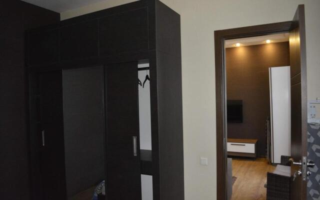 3B Nikolioz Kipshidze Street