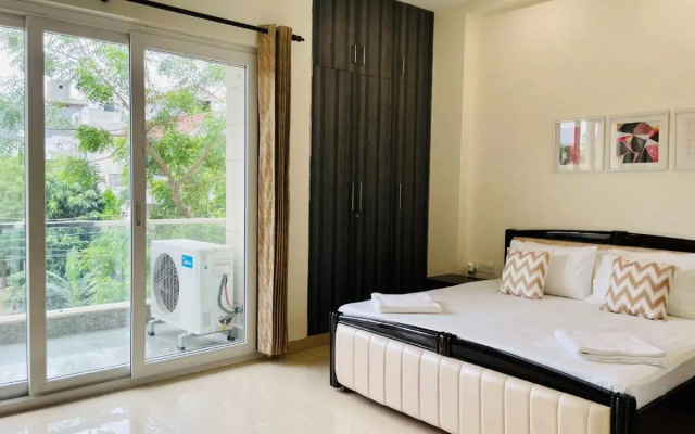 Bluo 1Bhk - Dlf Cybercity, Mg Road - Balcony, Lift
