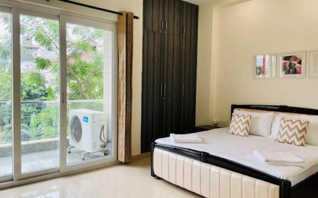 Bluo 1Bhk - Dlf Cybercity, Mg Road - Balcony, Lift