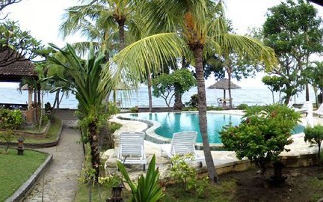 Segara Bukit Seaside Cottages