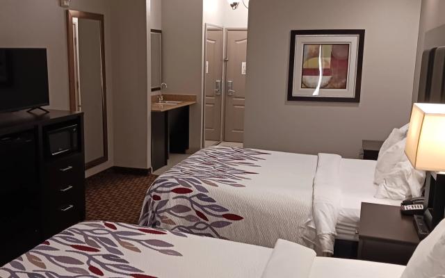 Red Roof Inn & Suites Longview