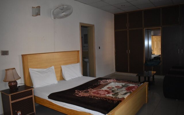 Hotel Falcon Inn