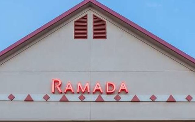 Ramada by Wyndham Clinton
