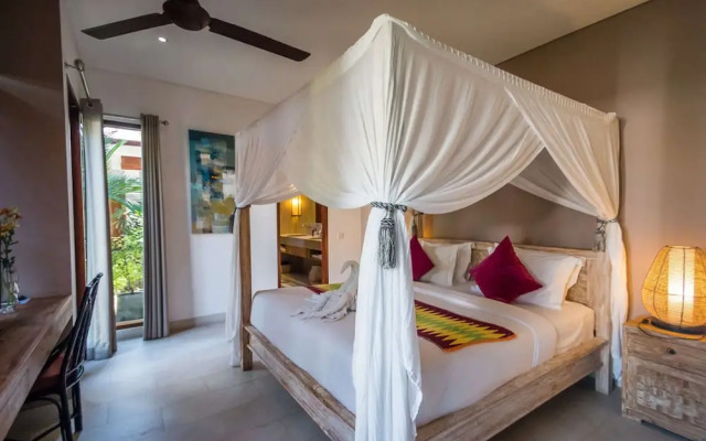 Luxury 6 Bedroom Villa With Private Pool, Bali Villa 2040