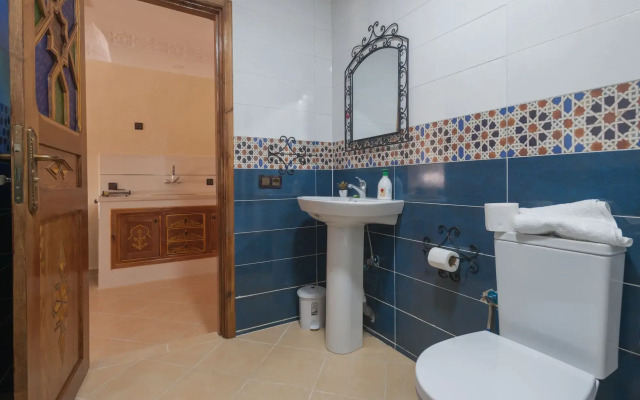 Puerta Azul