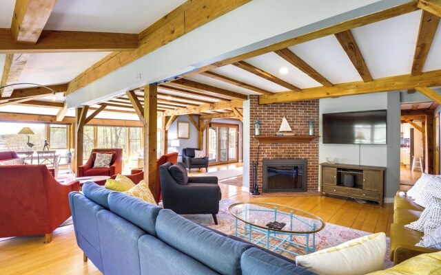 Spacious Kennebunkport Home w/ View, 2 Mi to Beach