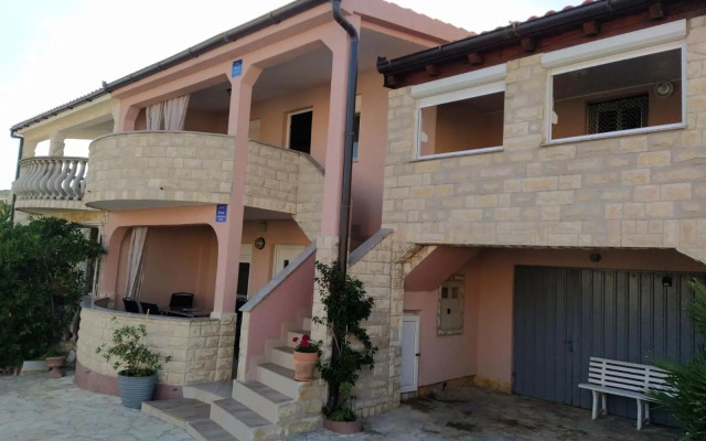 Apartmani Ruža