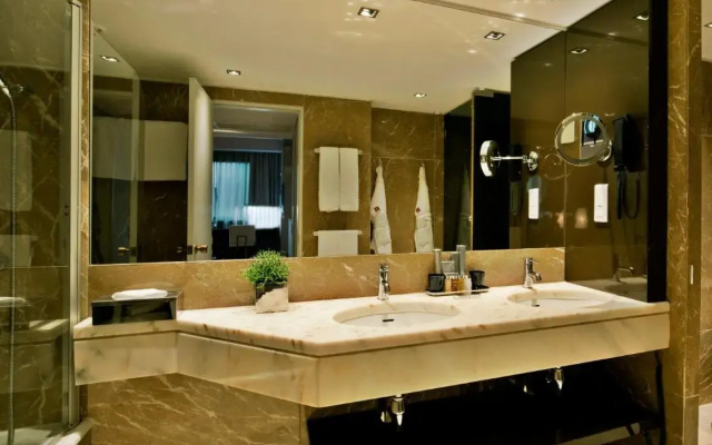 Altis Grand Hotel