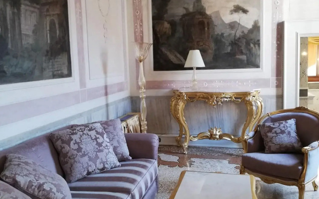 Cà Bonfadini Historic Experience Hotel Venice
