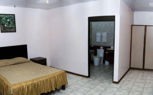 Hotel Puntarenas Beach