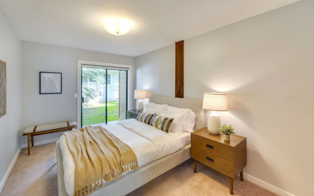 Walk to Main St & Lifts: Ketchum Townhouse!
