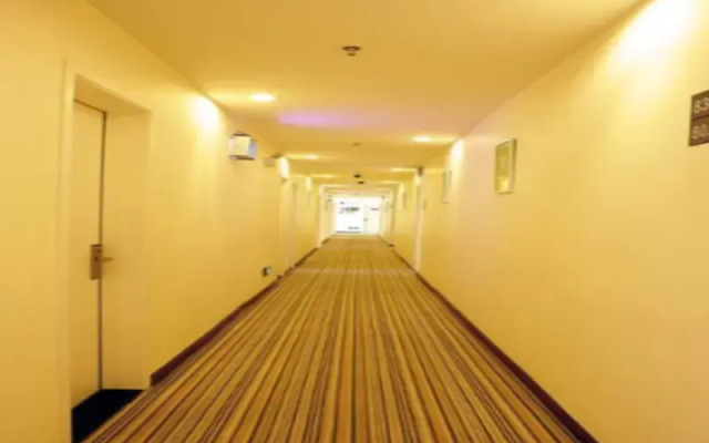 7 Days Inn Yueyang Dongmaoling Walking Street Branch