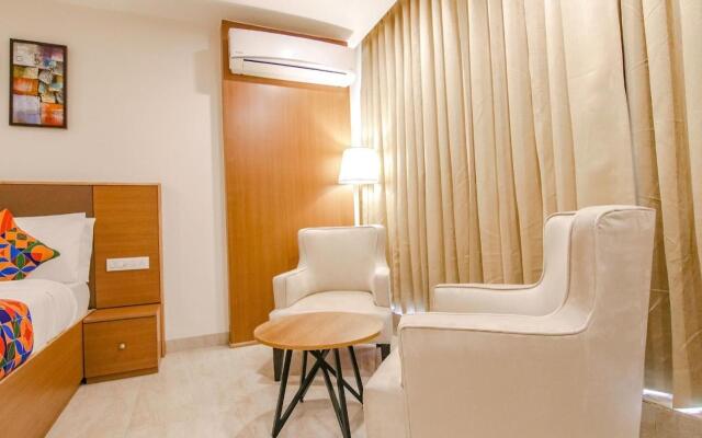 Saltstayz Select - Huda City Center