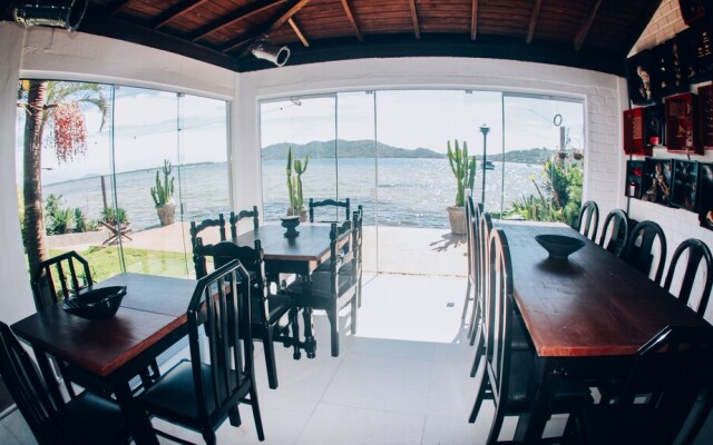 Lagoa Nômade Hostel